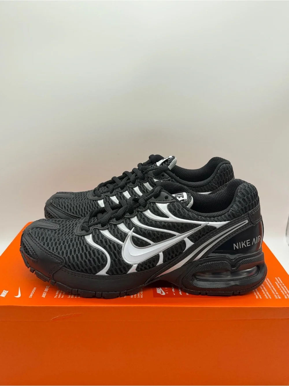Nike Air Max Torch 4 Black White 343851-010 Women’s Size 7
